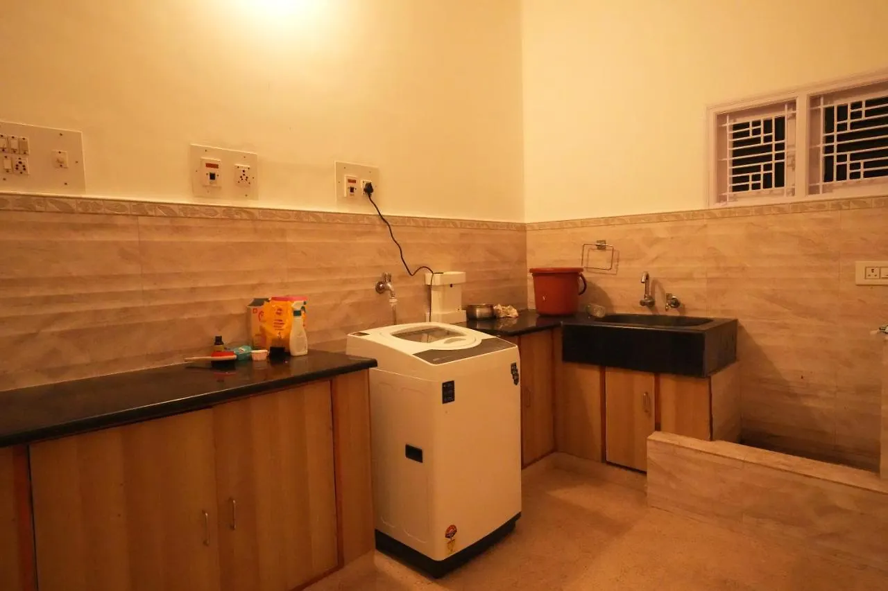 Palace Hostel By Borrbo Mysore